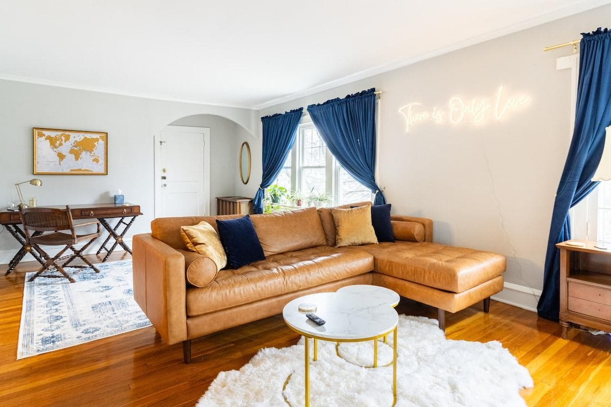 This inviting living space is literally the picture of comfort & style.  This sectional sofa, full of pillows & blankets, keeps you comfy & cozy while watching a movie, enjoying a glass of wine or simply decompressing after a day of sightseeing.